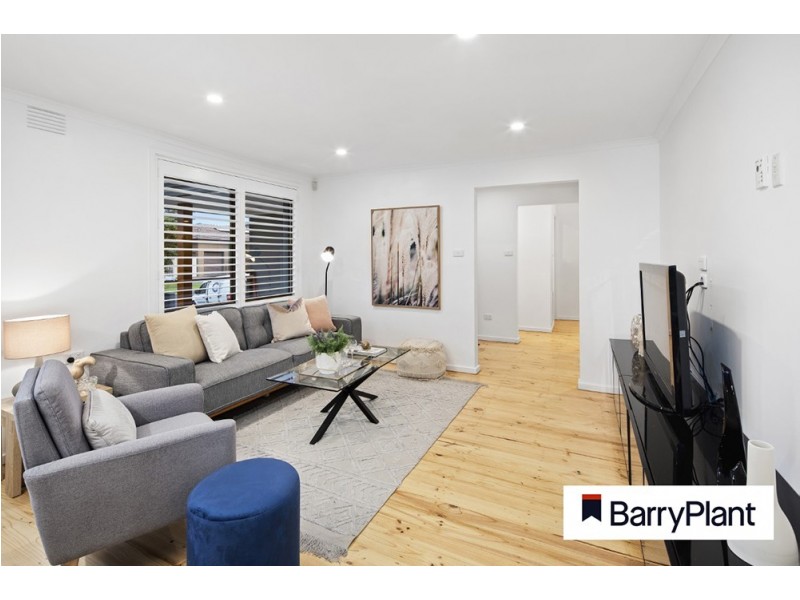 4 Stradbroke Crt, Noble Park North VIC 3174