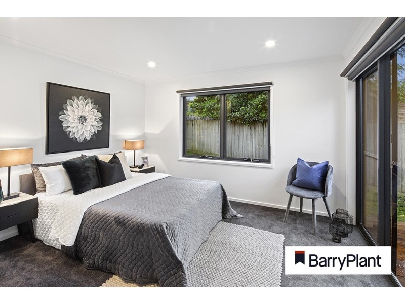 4 Stradbroke Crt, Noble Park North VIC 3174