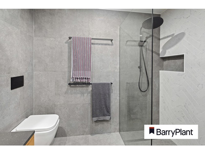 4 Stradbroke Crt, Noble Park North VIC 3174