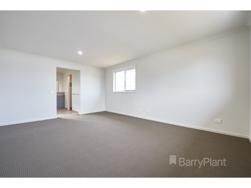 2 Emily Promenade, Keysborough VIC 3173