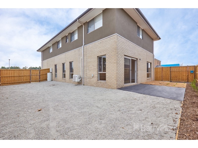 2 Emily Promenade, Keysborough VIC 3173