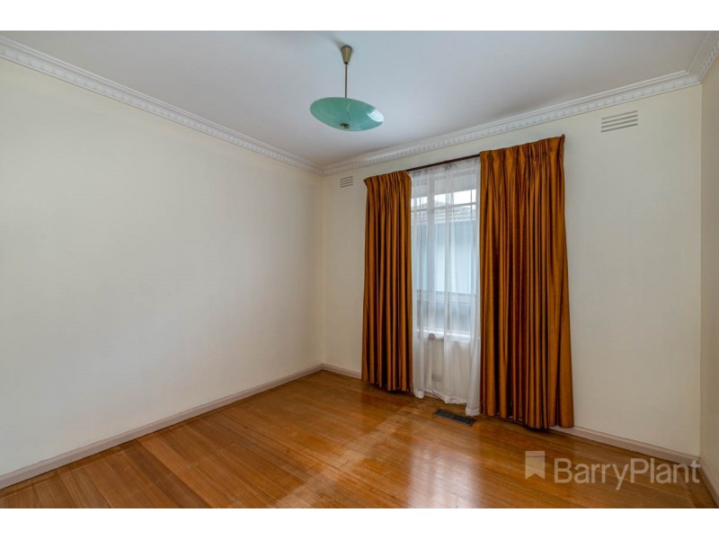 4 Camellia ave, Noble Park North VIC 3174