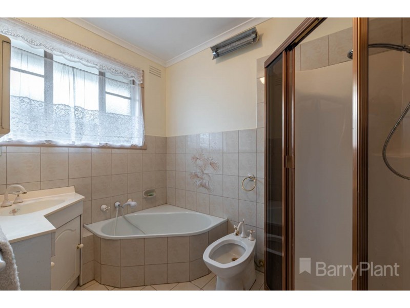 4 Camellia ave, Noble Park North VIC 3174