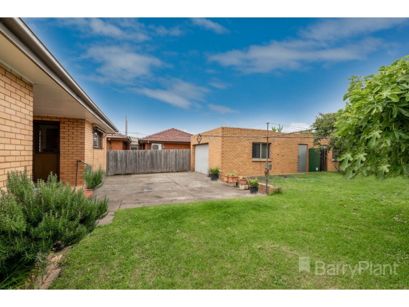 4 Camellia ave, Noble Park North VIC 3174
