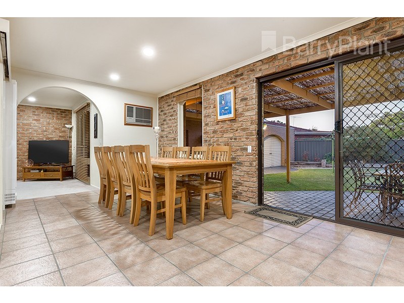 5 Barrington Close, Keysborough VIC 3173