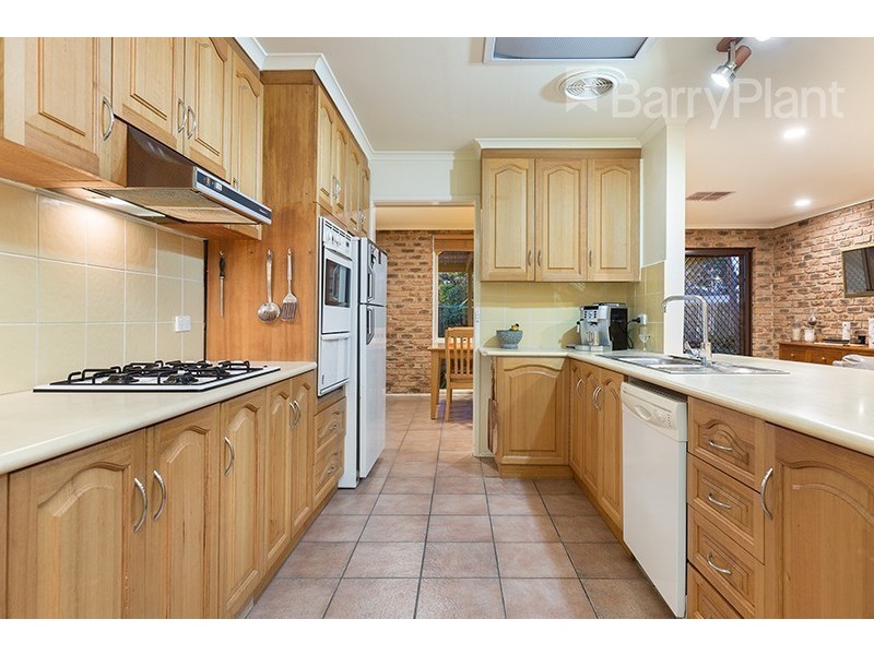 5 Barrington Close, Keysborough VIC 3173