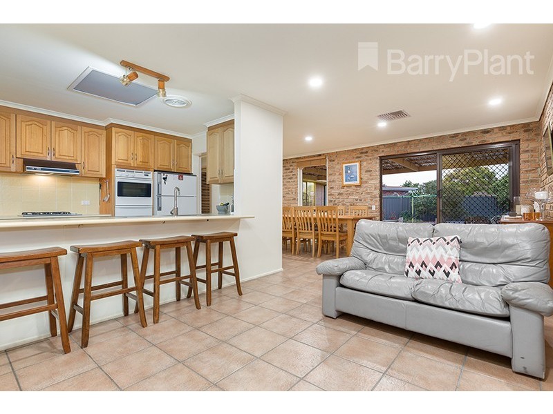 5 Barrington Close, Keysborough VIC 3173