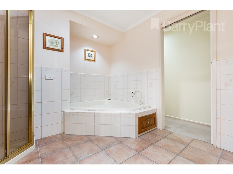 5 Barrington Close, Keysborough VIC 3173