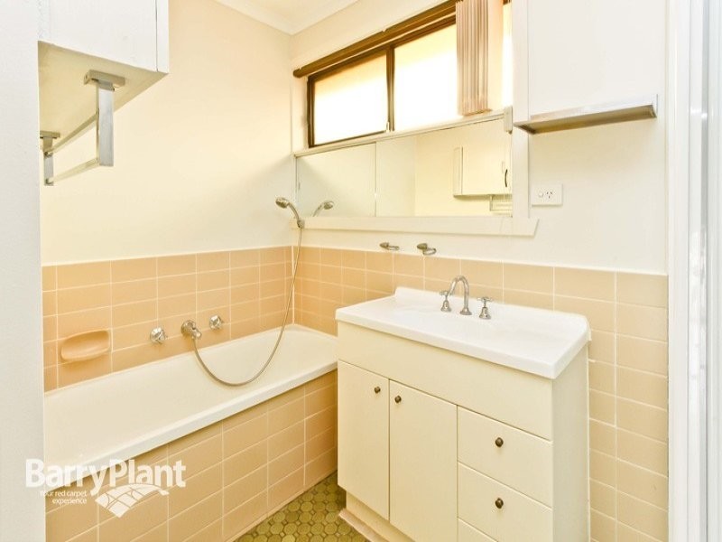 1/1393-1395 Heatherton Road, Dandenong North VIC 3175