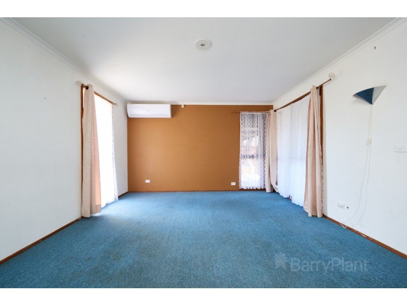 10 Tayport Gardens, Endeavour Hills VIC 3802