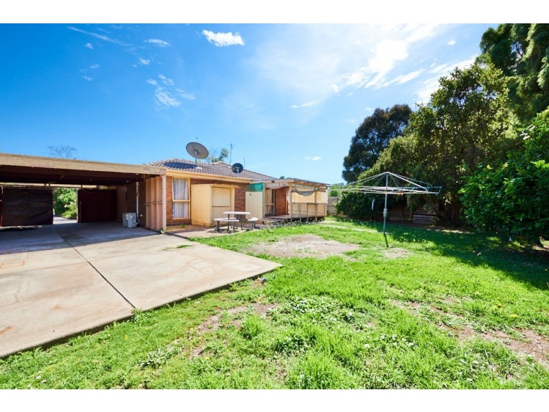 10 Tayport Gardens, Endeavour Hills VIC 3802