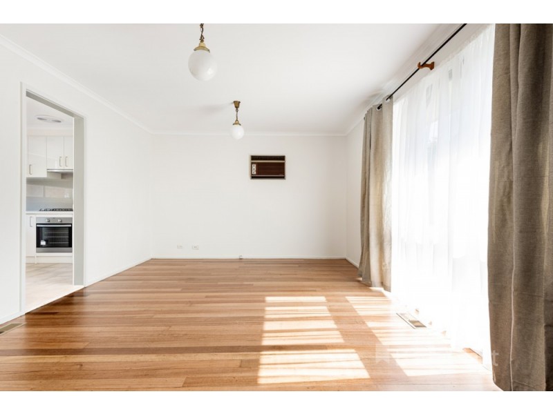 77 Shelton Crescent, Noble Park North VIC 3174