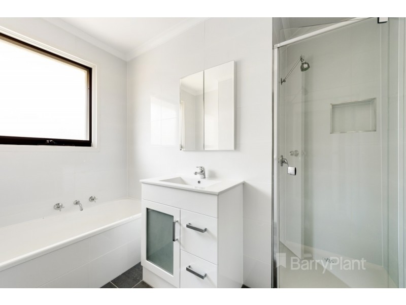 77 Shelton Crescent, Noble Park North VIC 3174