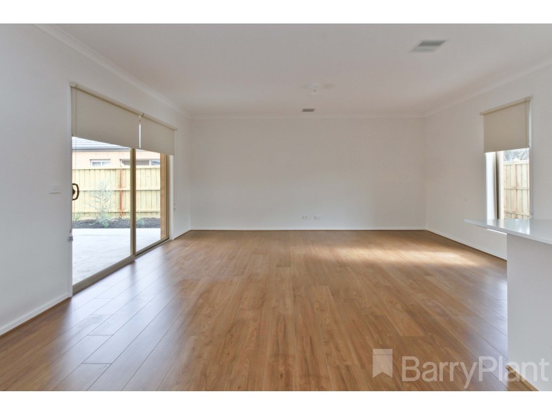 41 Red Brush Drive, Keysborough VIC 3173