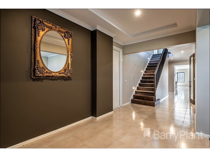 28 Burnham Crescent, Keysborough VIC 3173