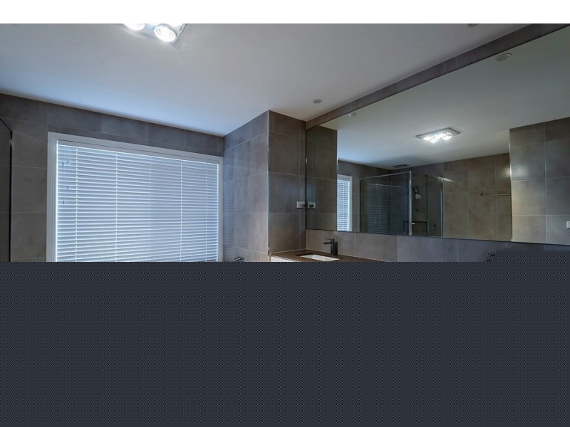 28 Burnham Crescent, Keysborough VIC 3173