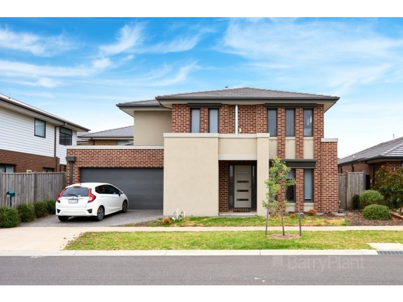 10 Standish way, Keysborough VIC 3173