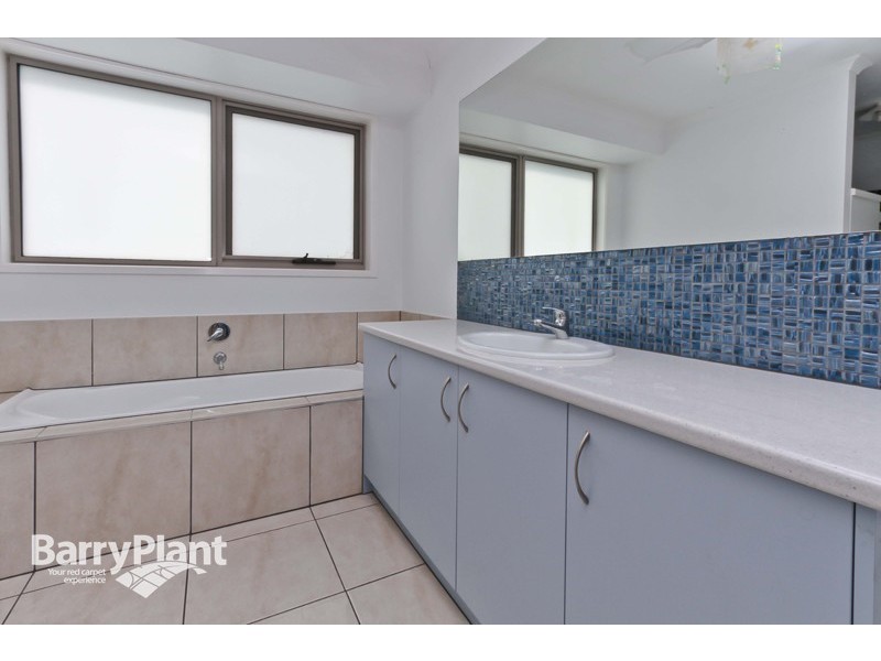 3 Orlando Crescent, Keysborough VIC 3173