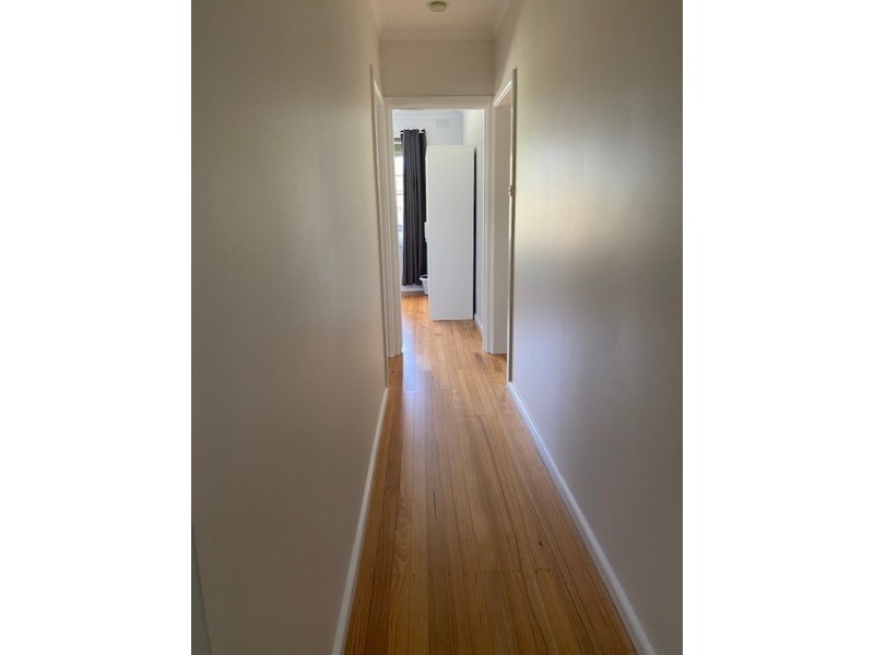 33B Kingswood Crescent, Noble Park North VIC 3174