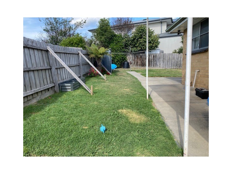 33B Kingswood Crescent, Noble Park North VIC 3174