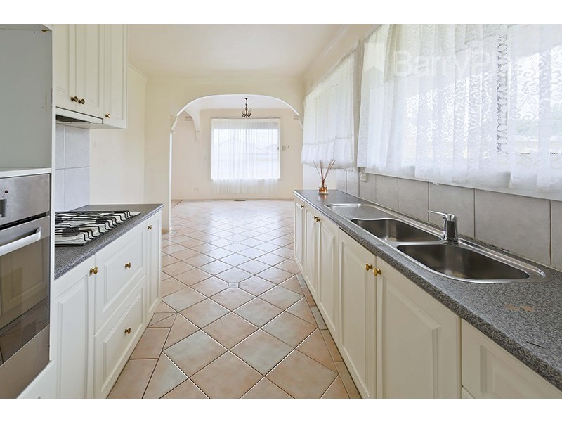 87 Oakwood Avenue, Noble Park North VIC 3174