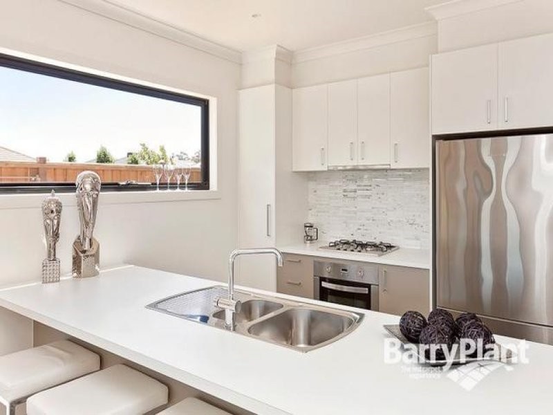 17 Flemington Rise, Officer VIC 3809