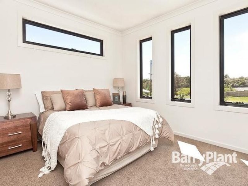 17 Flemington Rise, Officer VIC 3809