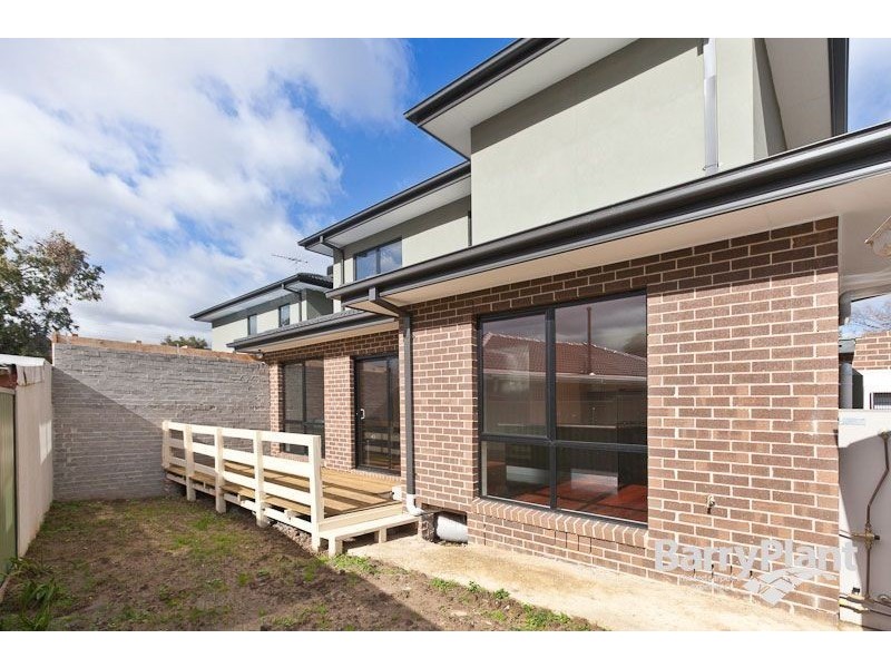 1A Kingswood Crescent, Noble Park North VIC 3174