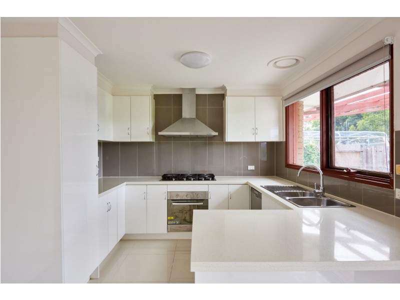 31 Simpson Drive, Dandenong North VIC 3175