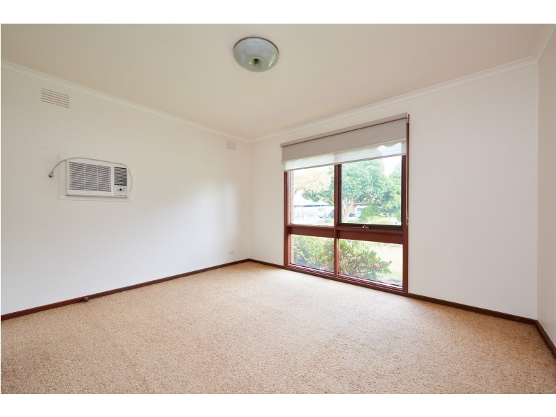 31 Simpson Drive, Dandenong North VIC 3175