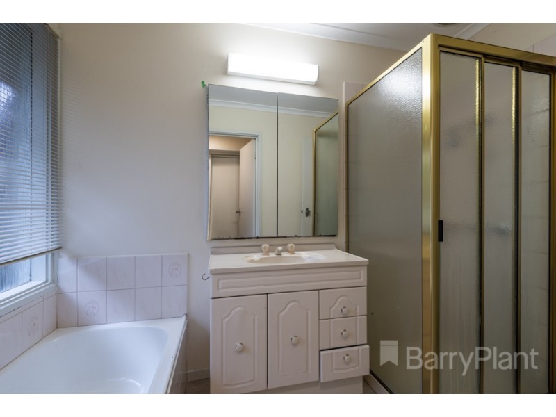 64 Neasham Drive, Dandenong North VIC 3175