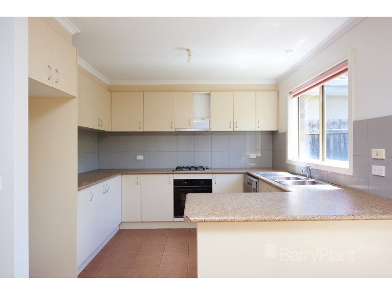 2/20 Jones Road, Dandenong VIC 3175