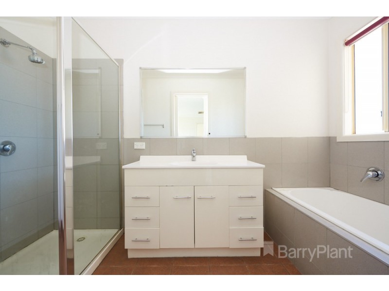 2/20 Jones Road, Dandenong VIC 3175