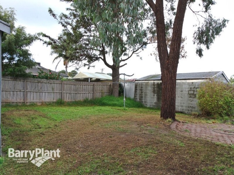 21 Bunnerong Crescent, Noble Park VIC 3174