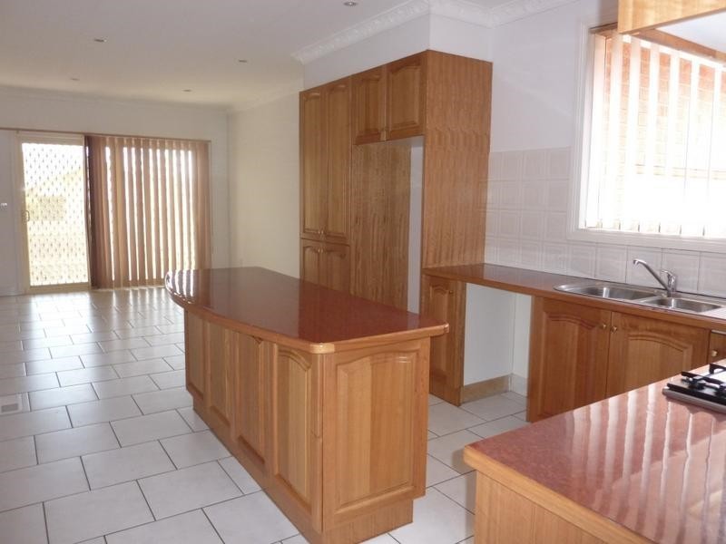 2/27 Larbert Road, Noble Park VIC 3174