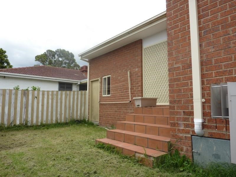 2/27 Larbert Road, Noble Park VIC 3174