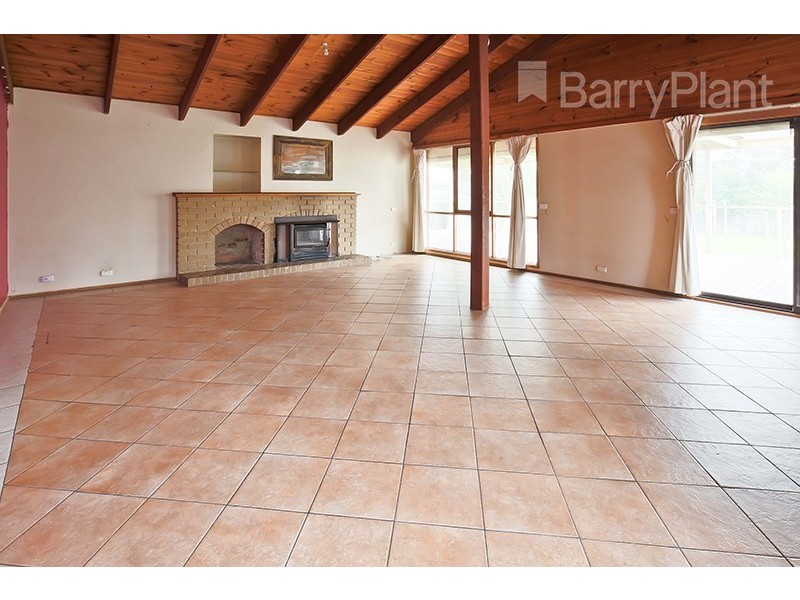 11 Sinclair Court, Hampton Park VIC 3976