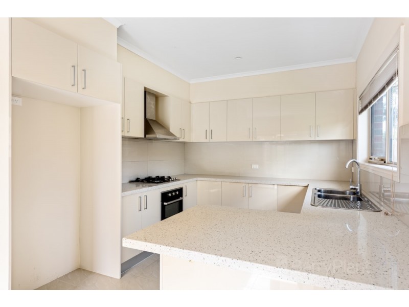 2/27 Sarton Road, Clayton VIC 3168