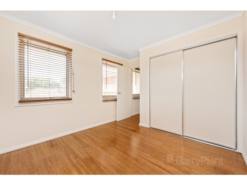 2/27 Sarton Road, Clayton VIC 3168