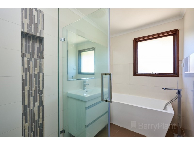 21 Tudawali Cres, Wheelers Hill VIC 3150