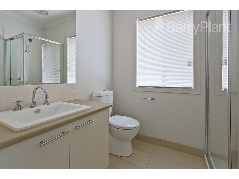208 Clarendon Drive, Keysborough VIC 3173