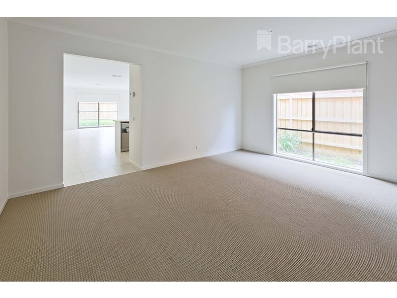 208 Clarendon Drive, Keysborough VIC 3173