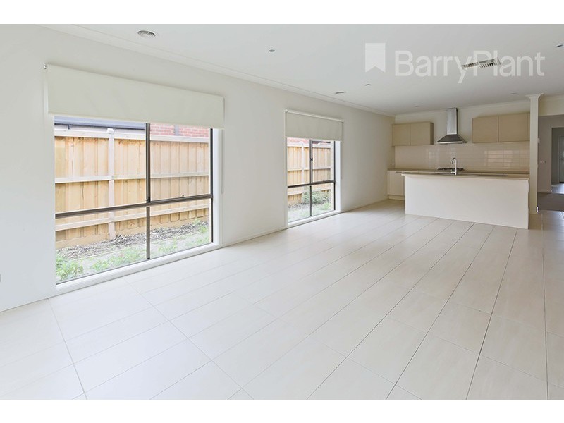 208 Clarendon Drive, Keysborough VIC 3173
