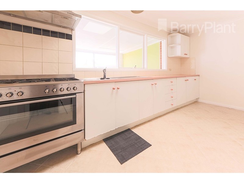 31 Halton Road, Dandenong North VIC 3175