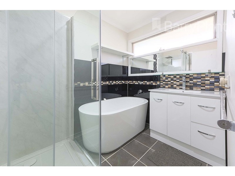 31 Halton Road, Dandenong North VIC 3175