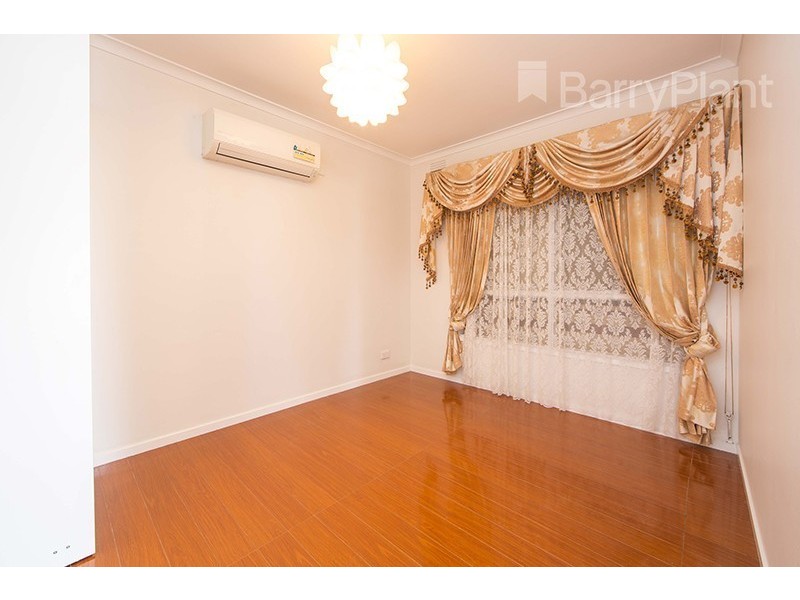 31 Halton Road, Dandenong North VIC 3175