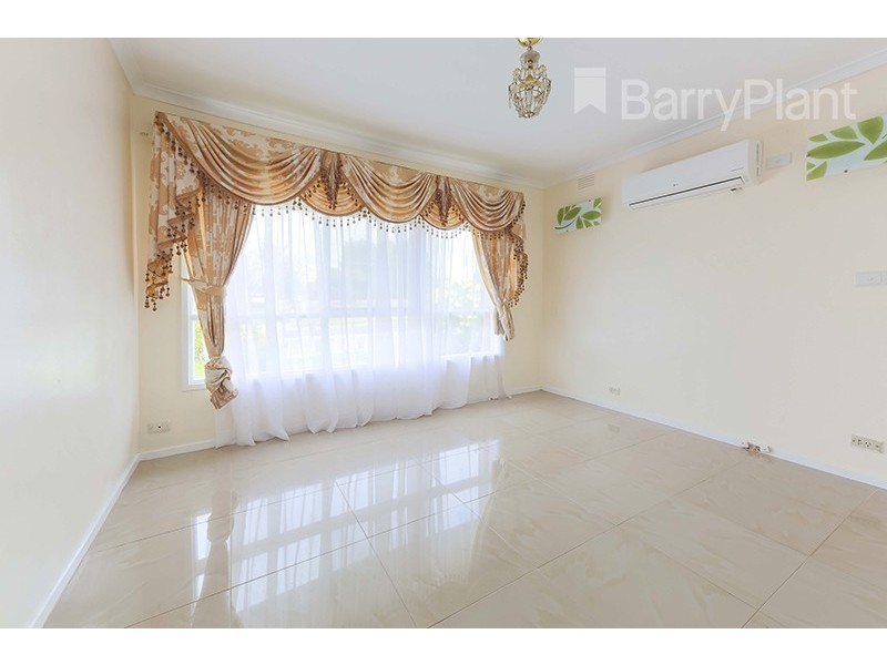 31 Halton Road, Dandenong North VIC 3175