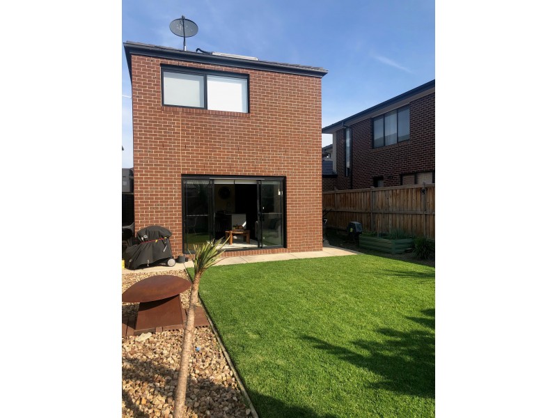 10 Solsbury Crescent, Keysborough VIC 3173