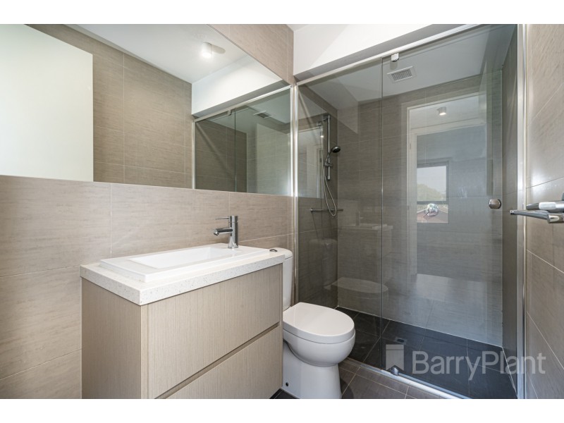 2/12 New Street, Dandenong VIC 3175