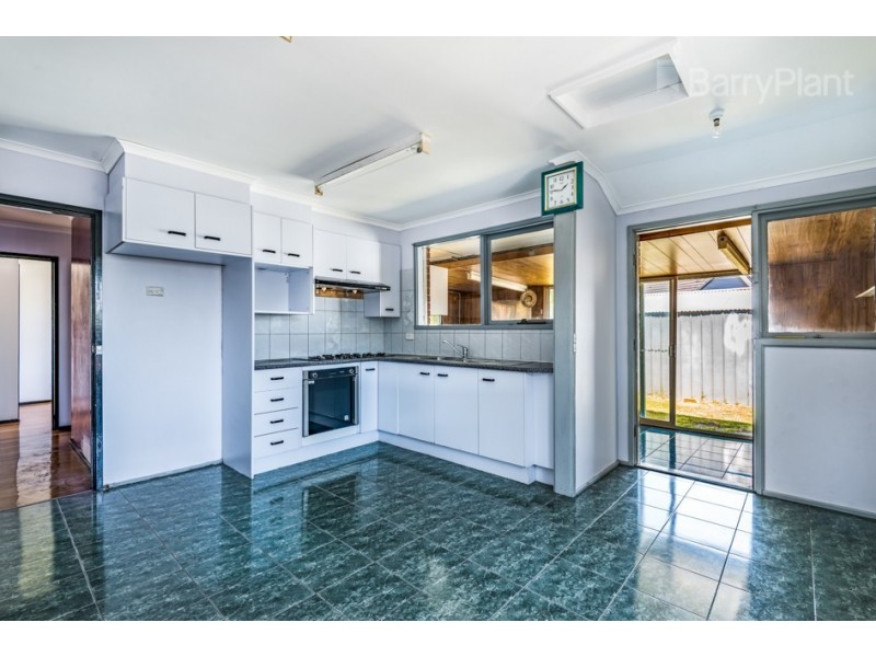 8 Tamar Road, Springvale South VIC 3172